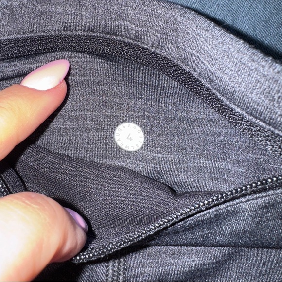 Lululemon Speed Up Tight *Full-On Luxtreme Brushed 28"Heathered Black Size 4 - Picture 8 of 8